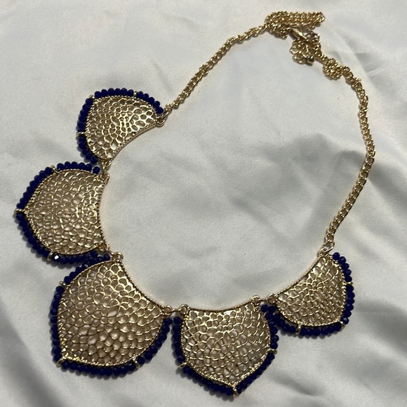 CUSTOM MADE
Handcrafted filigree detailed necklace with blue beading - Picture 1 of 2